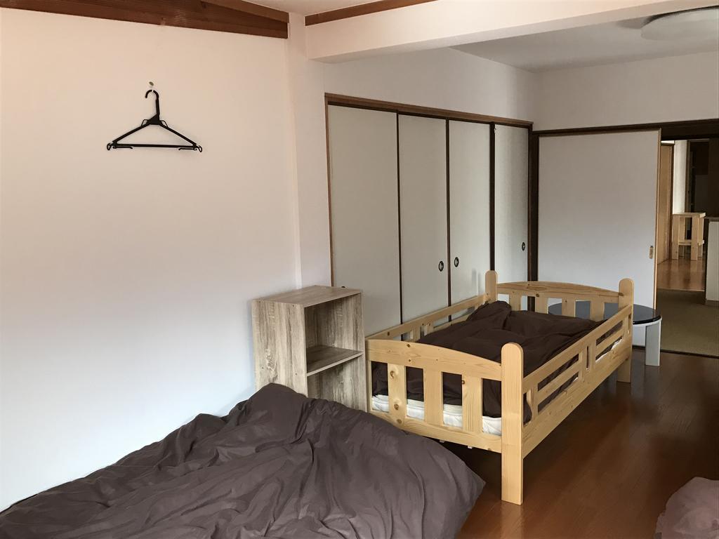 And Smiles Hostel Nara Bagian luar foto